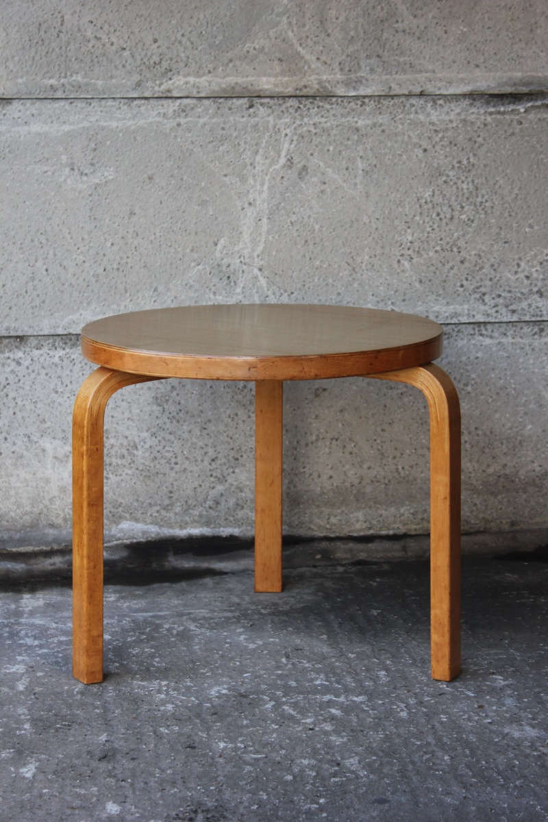 Aalto side table cc41