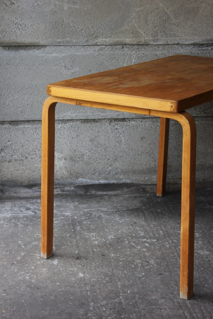 Alvar Aalto finmar Table 3