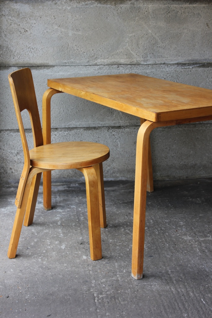 Alvar Aalto finmar Table 3