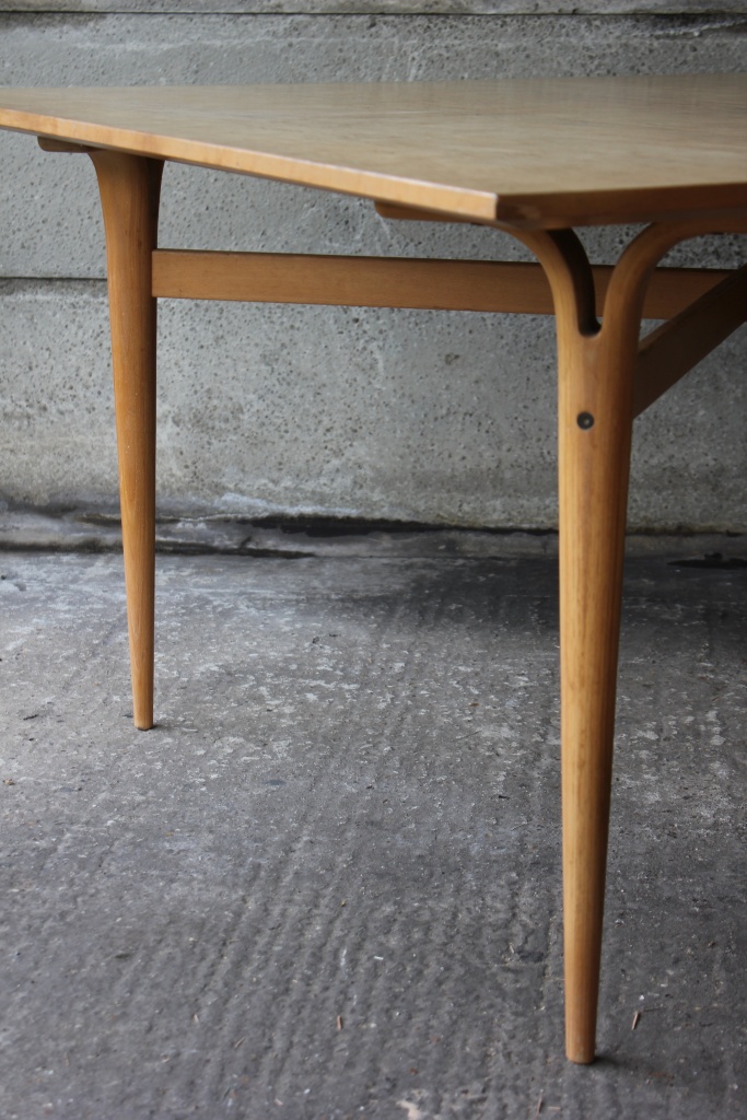 Bruno Mathsson table 6
