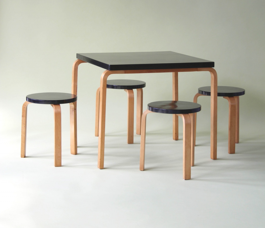 Alvar Aalto Dining table and stools finmar