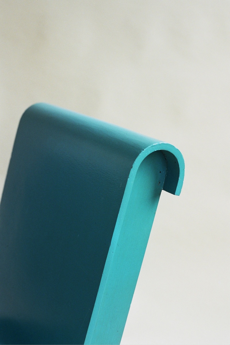 5aBeugel chair by Gerrit Rietveld plywood detail