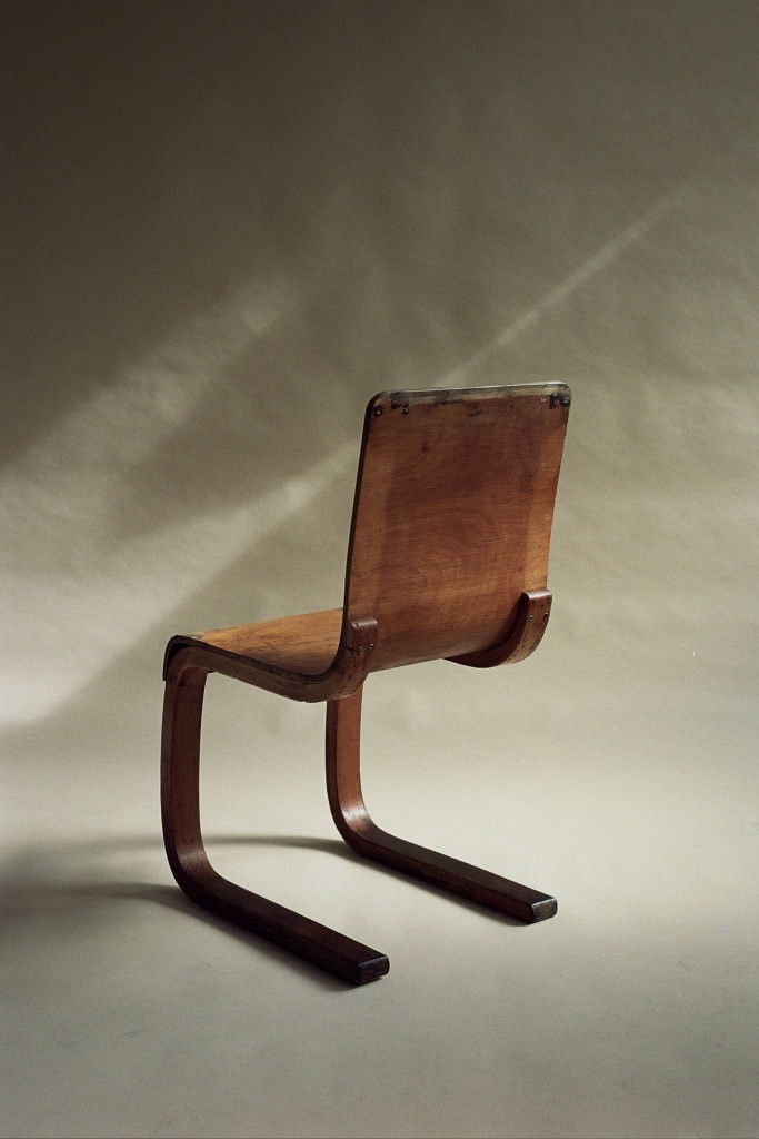Alvar Aalto cantilever chair 21