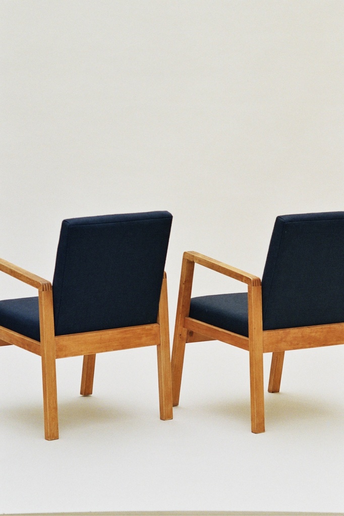 Alvar Aalto hallways chair upholstered