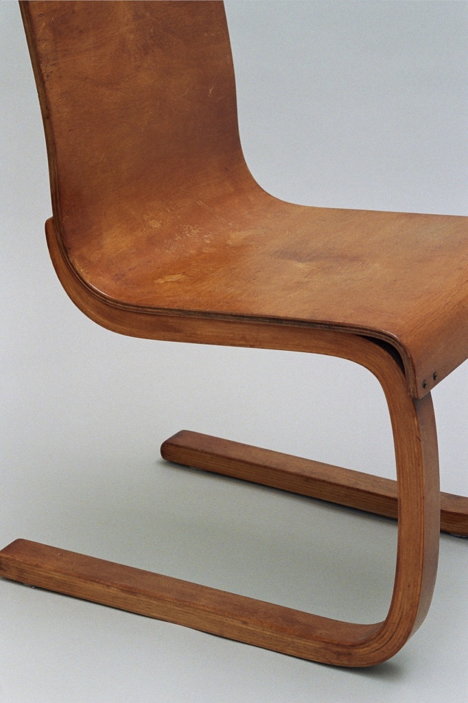 2x chair 21, Alvar Aalto, Huonekalu-ja Rakennustyötehdas Oy Turku, 1933