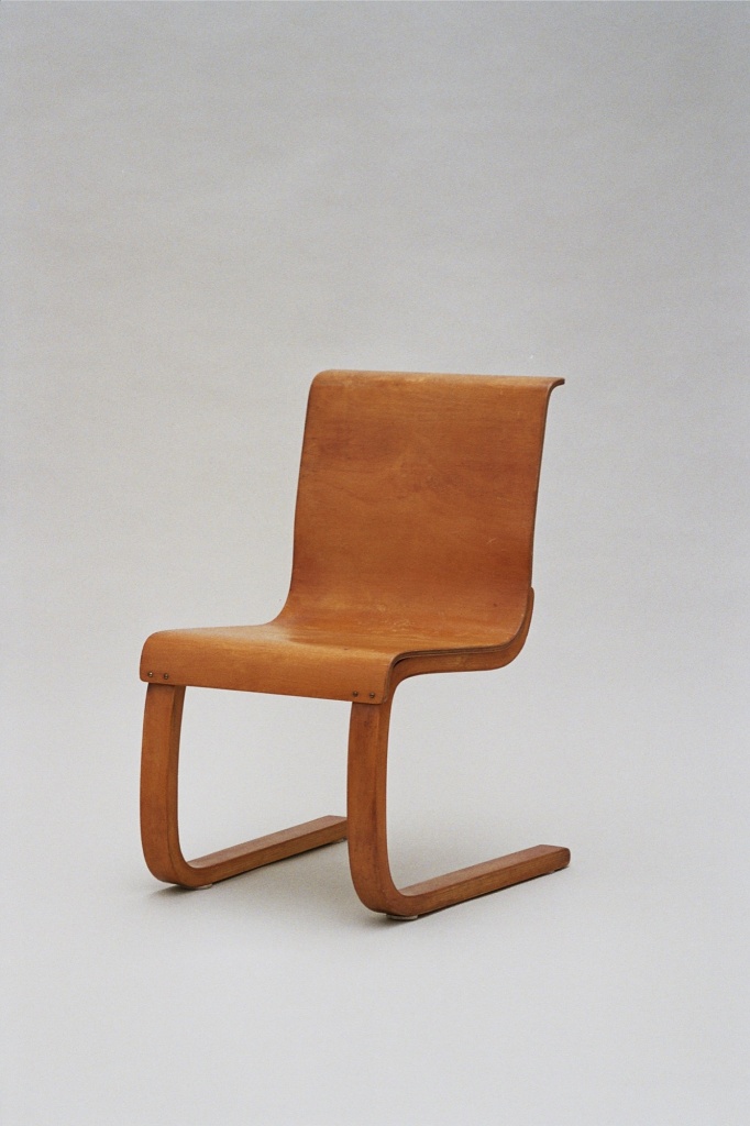 2x chair 21, Alvar Aalto, Huonekalu-ja Rakennustyötehdas Oy Turku, 1933
