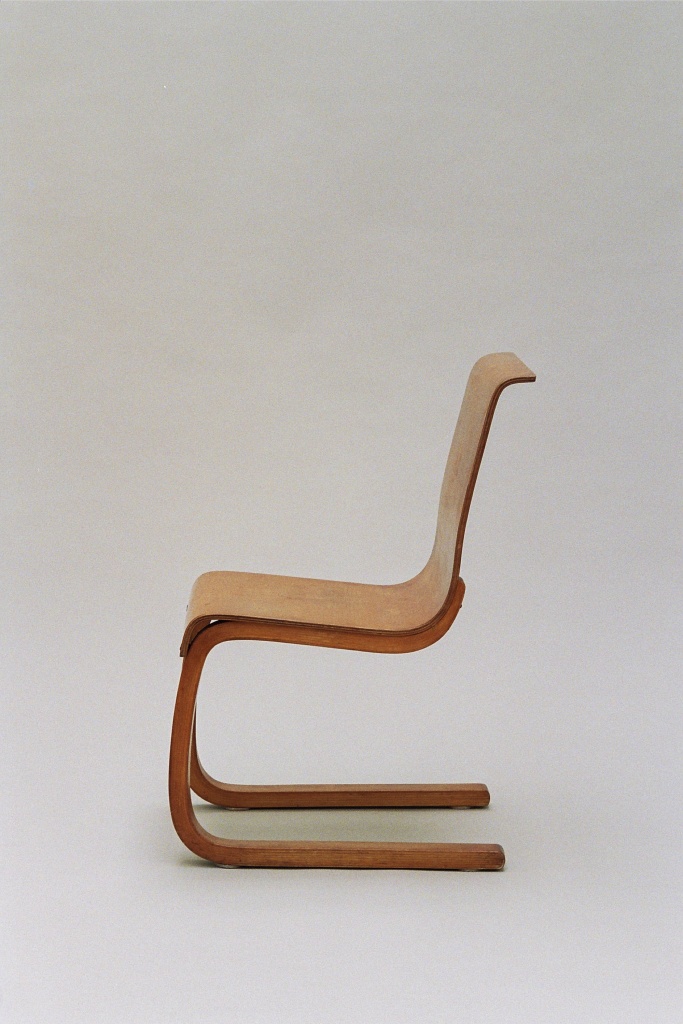 2x chair 21, Alvar Aalto, Huonekalu-ja Rakennustyötehdas Oy Turku, 1933