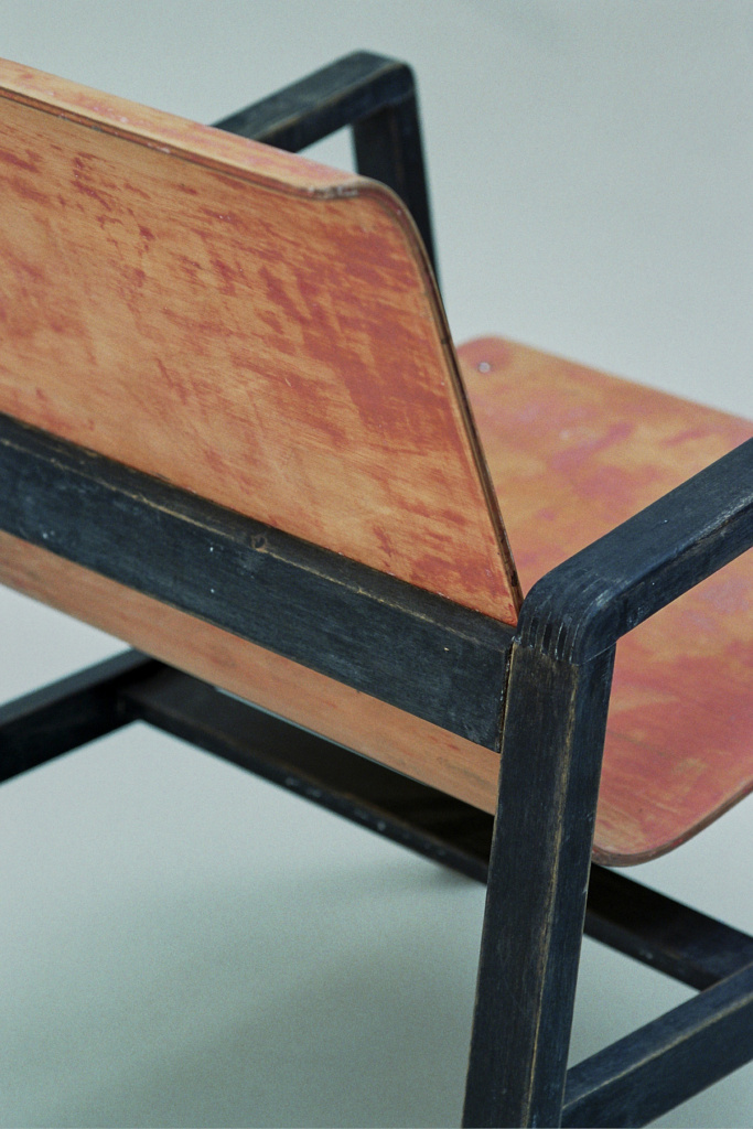 Red and black Hallway chair 51 by Alvar Aalto for Paimio Sanitorium