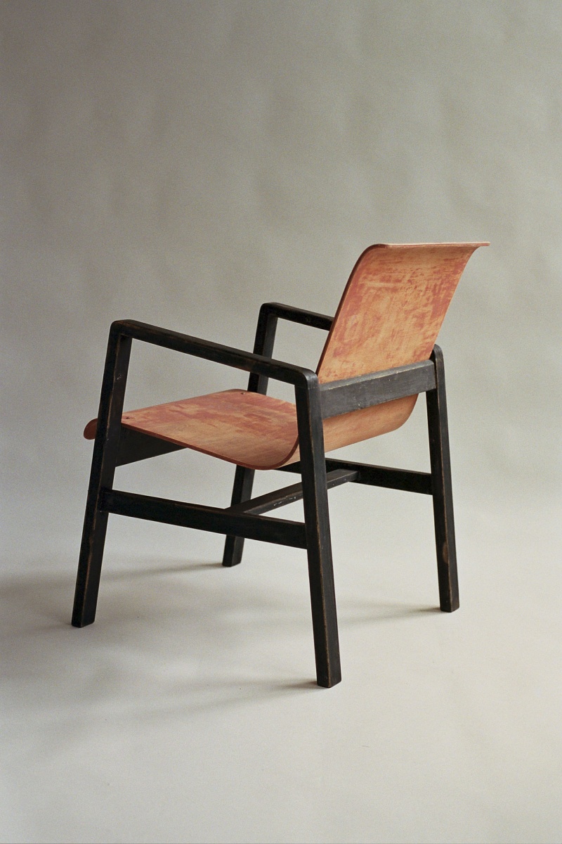 Paimio Hallway chair Alvar Aalto rear view