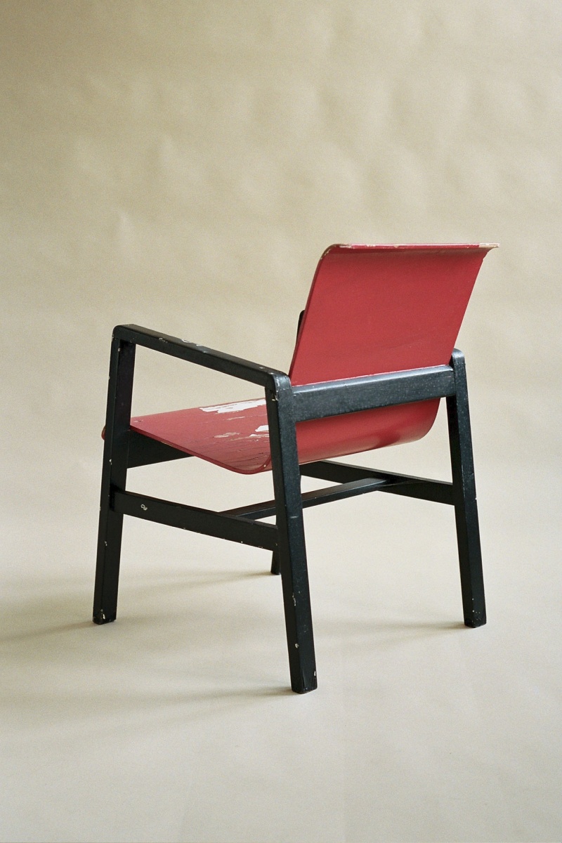 Red and black hallway chair 51, 1932