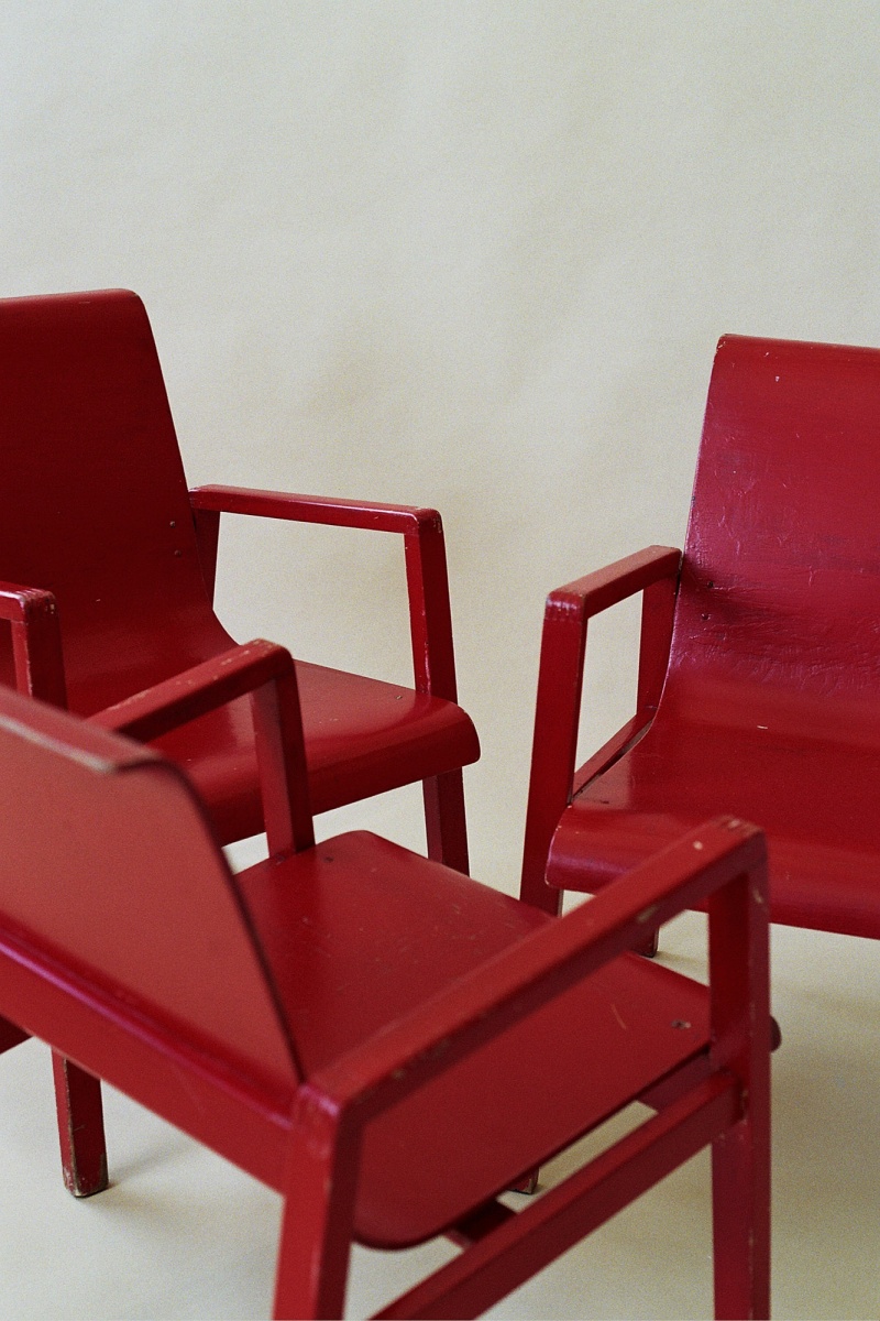 3x Red painted Hallway chair 51 - Alvar Aalto